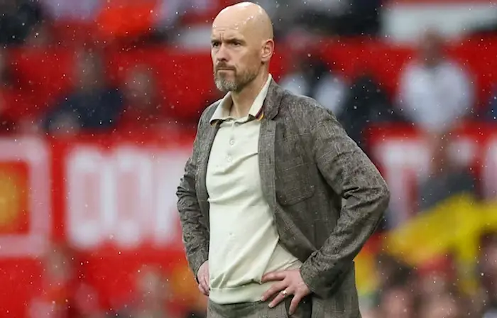 Erik Ten Hag gợi ý ở lại Man United